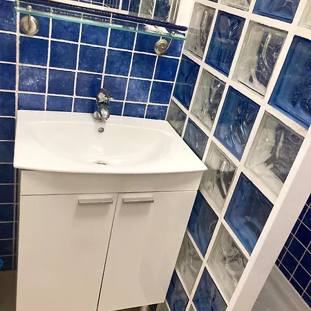 Vives Flat By Canary365 *